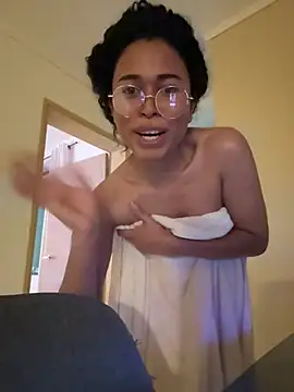 GabriSaenz online show from December 22, 10:47 pm