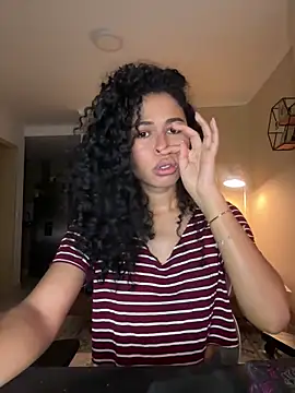 GabriSaenz online show from January 18, 10:49 pm