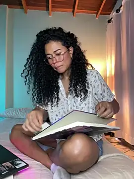 GabriSaenz online show from March 19, 1:29 pm