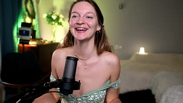 Snapshot of Special___ chatting on March 11, 3:23 pm Special online show from March 11, 3:23 pm