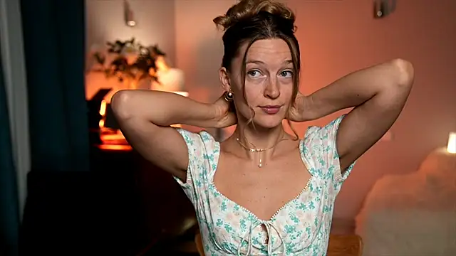 Snapshot of Special___ chatting on March 12, 4:24 pm Special online show from March 12, 4:24 pm