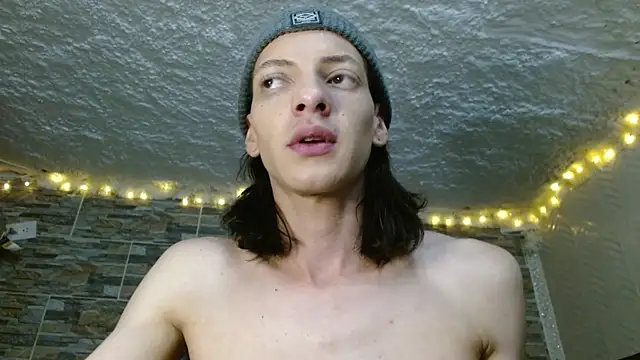 omar alurba online show from April 10, 11:09 pm