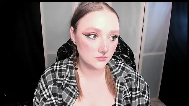 Snapshot of YourDyingBride chatting on February 4, 4:40 am YourDyingBride online show from February 4, 4:40 am