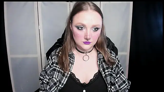 Snapshot of YourDyingBride chatting on February 20, 2:19 am YourDyingBride online show from February 20, 2:19 am