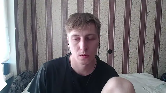 darienlarge online show from March 9, 1:26 pm