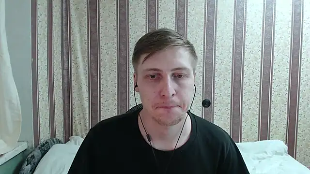 darienlarge online show from March 16, 11:04 pm