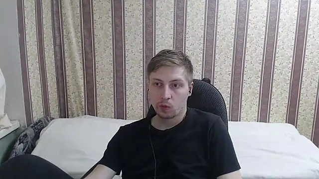 darienlarge online show from March 21, 8:40 pm