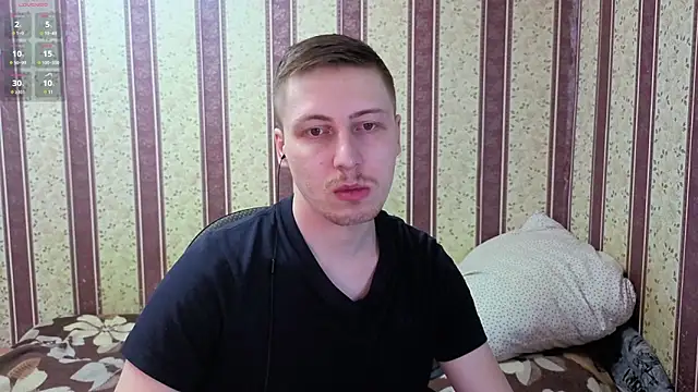 darienlarge online show from January 15, 7:39 pm