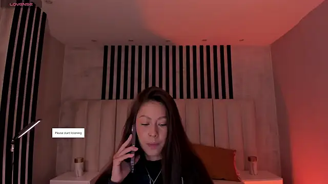 ErikaBenz  online show from May 25, 12:33 pm