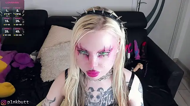 Snapshot of HelenGoat chatting on February 1, 10:13 pm HelenGoat online show from February 1, 10:13 pm