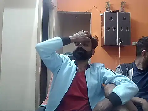 Snapshot of Indiaguy4u chatting on December 3, 3:33 pm Indiaguy4u online show from December 3, 3:33 pm