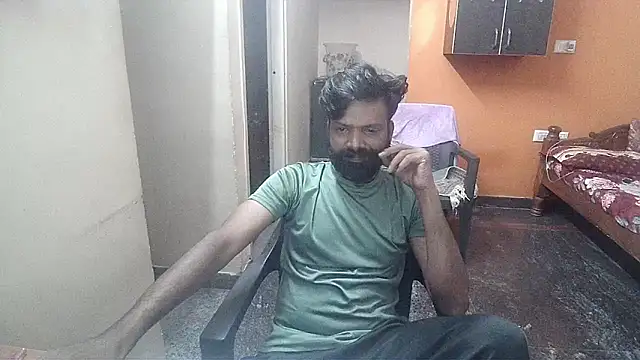 Snapshot of Indiaguy4u chatting on December 12, 2:44 pm Indiaguy4u online show from December 12, 2:44 pm