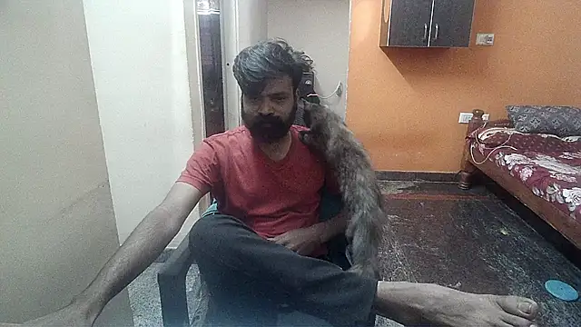 Snapshot of Indiaguy4u chatting on December 30, 2:53 am Indiaguy4u online show from December 30, 2:53 am