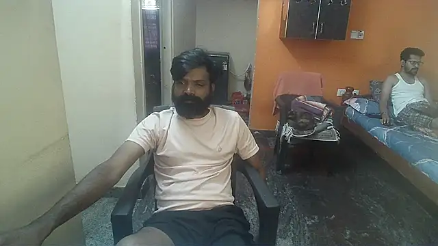 Snapshot of Indiaguy4u chatting on January 31, 6:57 am Indiaguy4u online show from January 31, 6:57 am