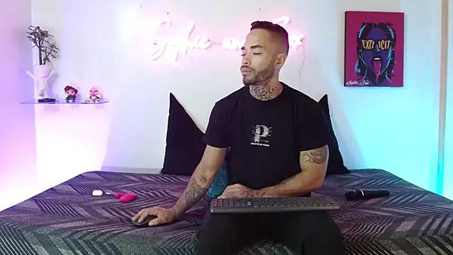 SophieFoxx17 online show from March 27, 12:49 pm