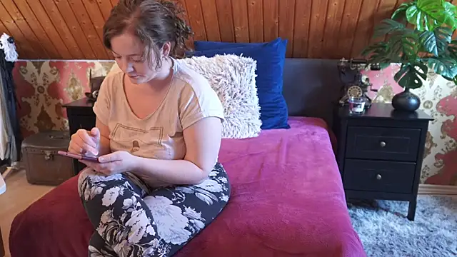 TessaWinter online show from April 15, 2:35 pm