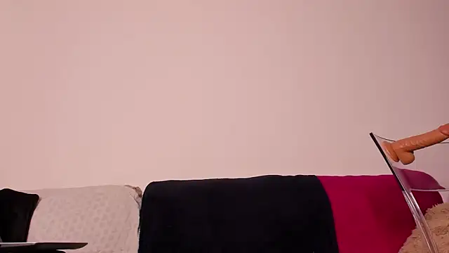 Snapshot of LexxiLow chatting on March 4, 1:06 pm LexxiLow online show from March 4, 1:06 pm