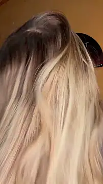 -veranito- online show from February 5, 3:11 am