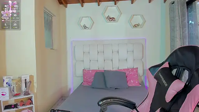 shanakendall online show from February 12, 2:34 pm