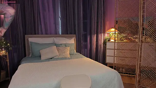 Lazy Lady online show from February 24, 10:24 am