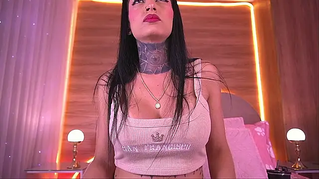 Snapshot of danna_berlin_ chatting on February 19, 7:21 pm danna berlin online show from February 19, 7:21 pm