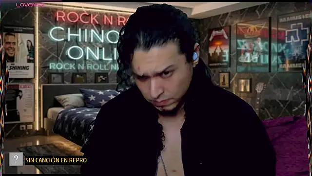 Snapshot of chino_roz chatting on June 19, 8:18 am chino roz online show from June 19, 8:18 am