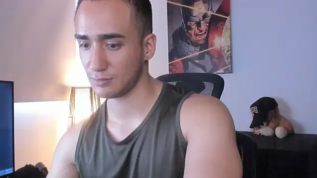 Snapshot of AlexRivera6 chatting on December 21, 1:53 pm AlexRivera6 online show from December 21, 1:53 pm