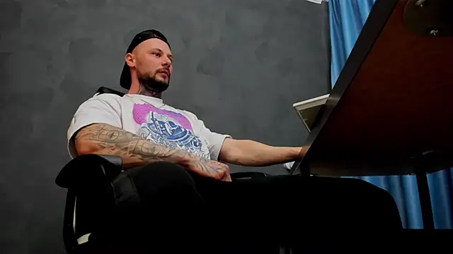 BrianHunts online show from March 7, 9:40 am