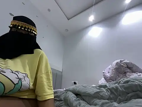 Snapshot of Submissive_Arab chatting on February 23, 1:57 am Submissive Arab online show from February 23, 1:57 am