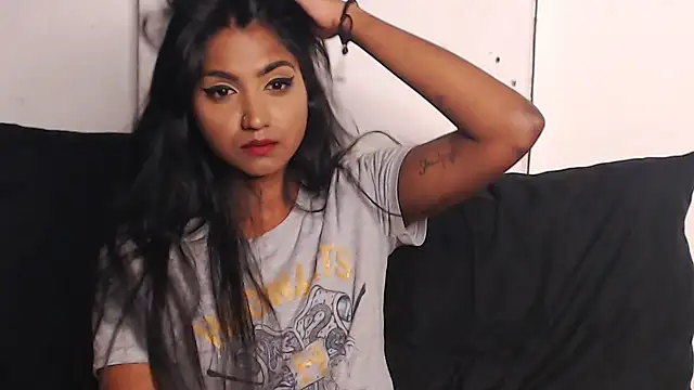 Snapshot of Delilah_Blazee chatting on February 18, 4:26 pm Delilah Blazee online show from February 18, 4:26 pm