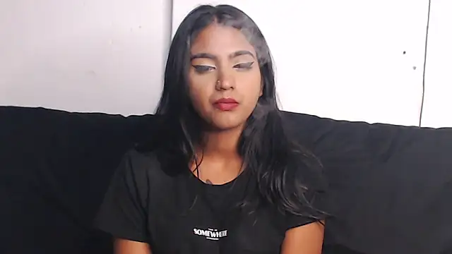 Snapshot of Delilah_Blazee chatting on February 19, 6:21 pm Delilah Blazee online show from February 19, 6:21 pm