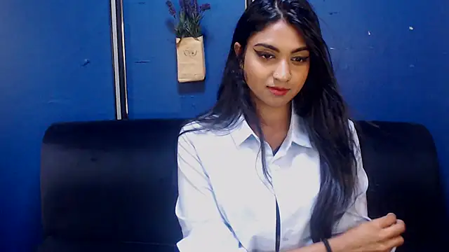 Snapshot of Delilah_Blazee chatting on March 11, 11:33 am Delilah Blazee online show from March 11, 11:33 am