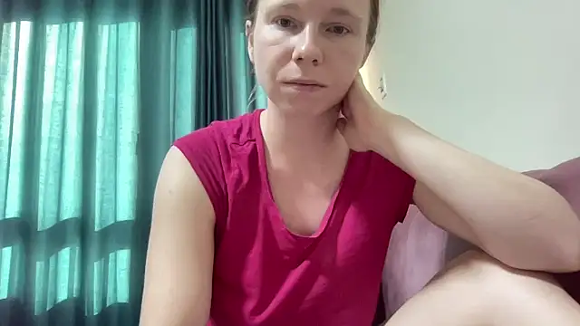 Snapshot of SweetLucy96 chatting on October 12, 12:37 pm SweetLucy96 online show from October 12, 12:37 pm