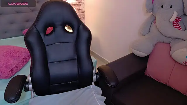 Snapshot of tamara_colliins_ chatting on October 1, 3:12 am tamara colliins online show from October 1, 3:12 am