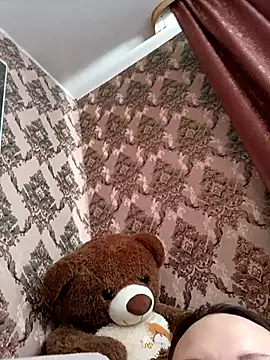 Snapshot of LeilaSaint chatting on February 2, 7:18 am LeilaSaint online show from February 2, 7:18 am