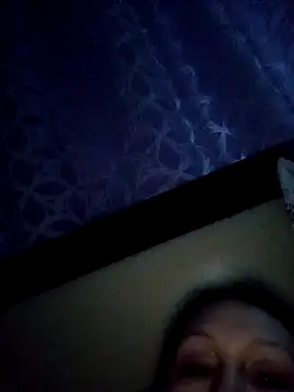 Snapshot of LeilaSaint chatting on February 10, 5:39 pm LeilaSaint online show from February 10, 5:39 pm