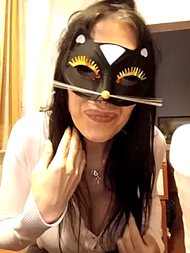 Snapshot of eva750 chatting on March 8, 5:22 pm eva750 online show from March 8, 5:22 pm