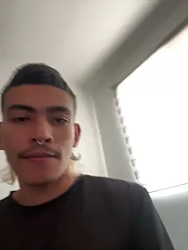 sorry-mom69 online show from April 2, 1:53 pm