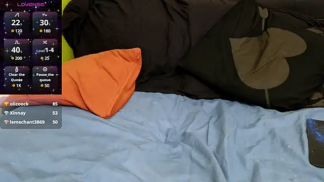 Snapshot of Samanthasexe chatting on December 23, 5:43 pm Samanthasexe online show from December 23, 5:43 pm