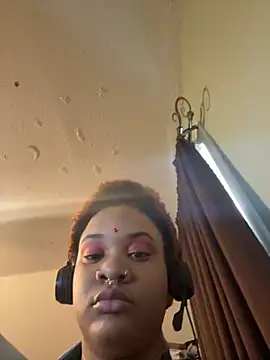 Snapshot of nickytheehawtie chatting on February 15, 9:00 pm nickytheehawtie online show from February 15, 9:00 pm