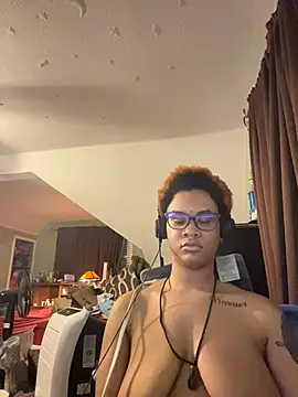 Snapshot of nickytheehawtie chatting on March 1, 8:38 am nickytheehawtie online show from March 1, 8:38 am