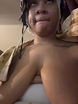 nickytheehawtie online show from March 11, 1:33 am