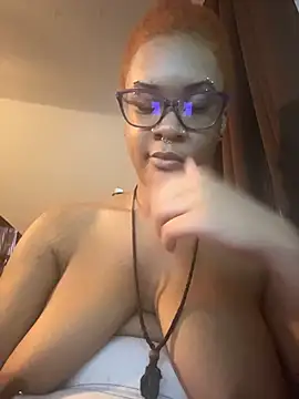 nickytheehawtie online show from March 20, 2:00 pm