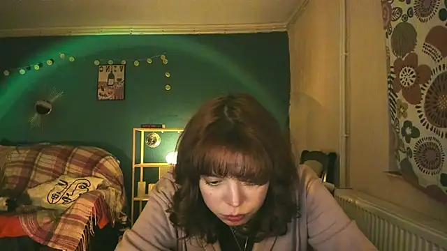 Snapshot of ClancyMorissey chatting on February 25, 8:19 pm ClancyMorissey online show from February 25, 8:19 pm