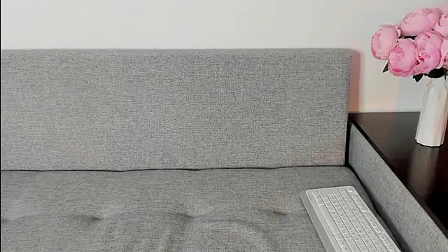 Snapshot of miss_emily_ chatting on October 18, 11:05 pm miss emily  online show from October 18, 11:05 pm