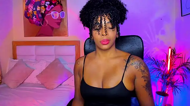 AitanaBrown  online show from April 5, 2:14 pm