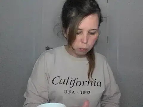 Snapshot of loveis007 chatting on March 15, 8:21 pm loveis007 online show from March 15, 8:21 pm