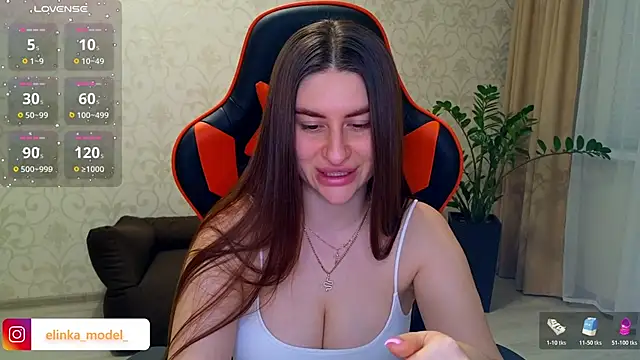 Elishka  online show from December 3, 8:18 pm