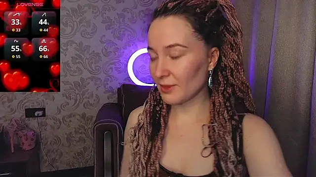 Snapshot of AgnesGraham chatting on January 18, 9:40 pm AgnesGraham online show from January 18, 9:40 pm