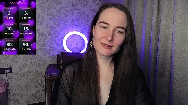 Snapshot of AgnesGraham chatting on February 8, 9:40 pm AgnesGraham online show from February 8, 9:40 pm